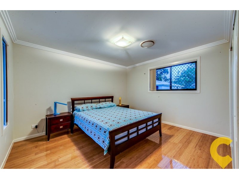 18 Hoop Pine Place, Sunnybank Hills QLD 4109