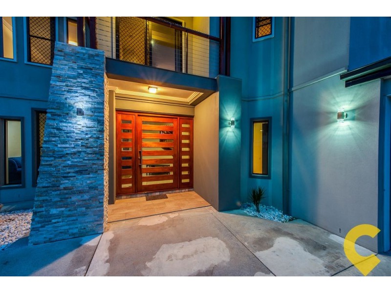 18 Hoop Pine Place, Sunnybank Hills QLD 4109