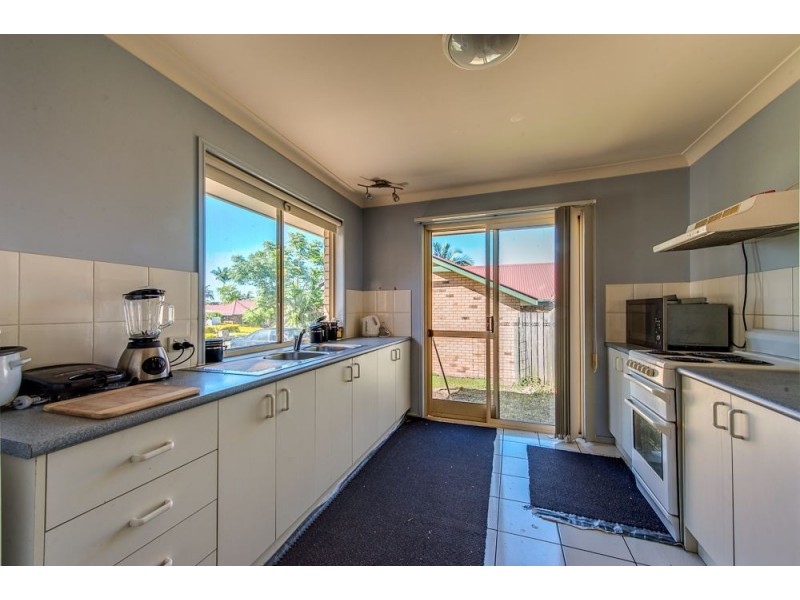 8 Morris, Flinders View QLD 4305