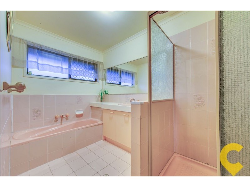 37 Alphitonia Crescent, Sunnybank Hills QLD 4109