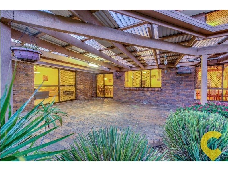 37 Alphitonia Crescent, Sunnybank Hills QLD 4109