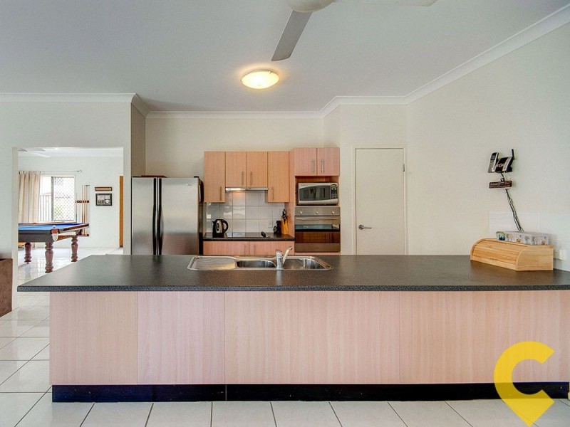 4 Crowe Close, Mcdowall QLD 4053