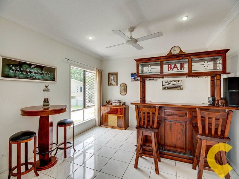 4 Crowe Close, Mcdowall QLD 4053