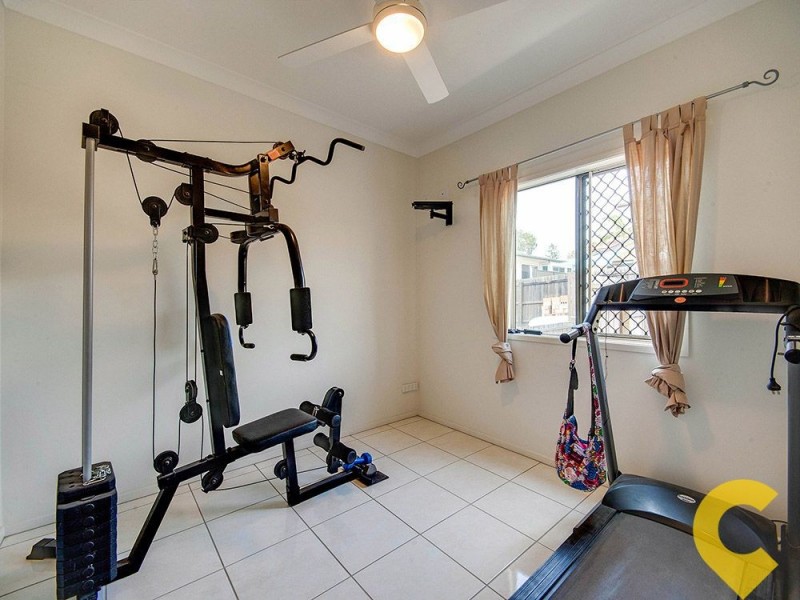 4 Crowe Close, Mcdowall QLD 4053