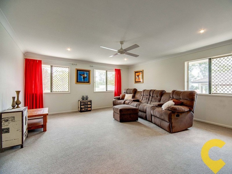 4 Crowe Close, Mcdowall QLD 4053