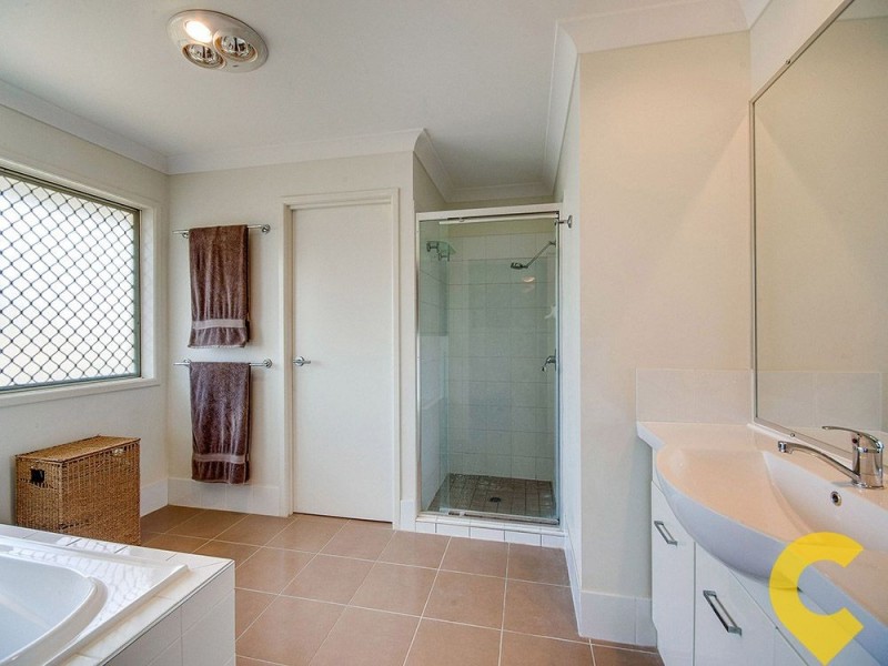 4 Crowe Close, Mcdowall QLD 4053