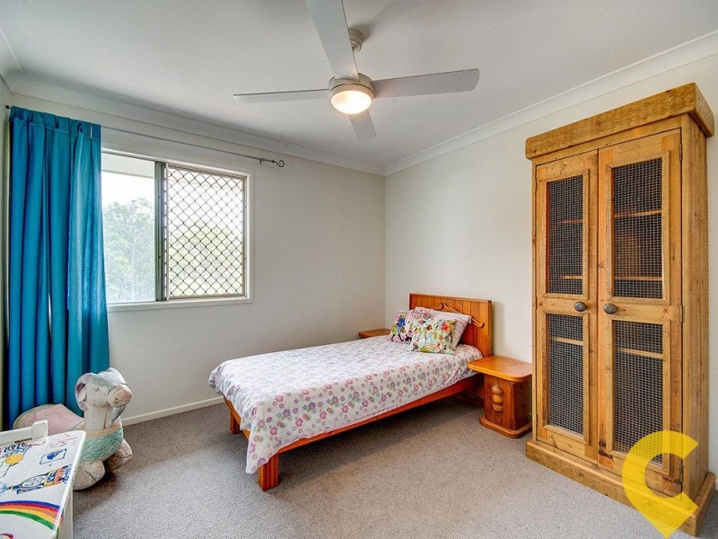 4 Crowe Close, Mcdowall QLD 4053