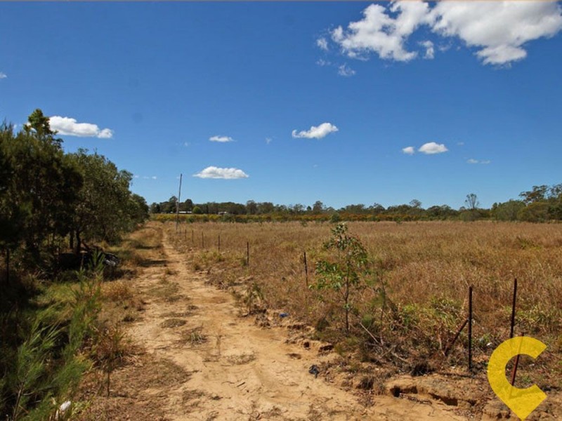 215 Smiths Road, Caboolture QLD 4510