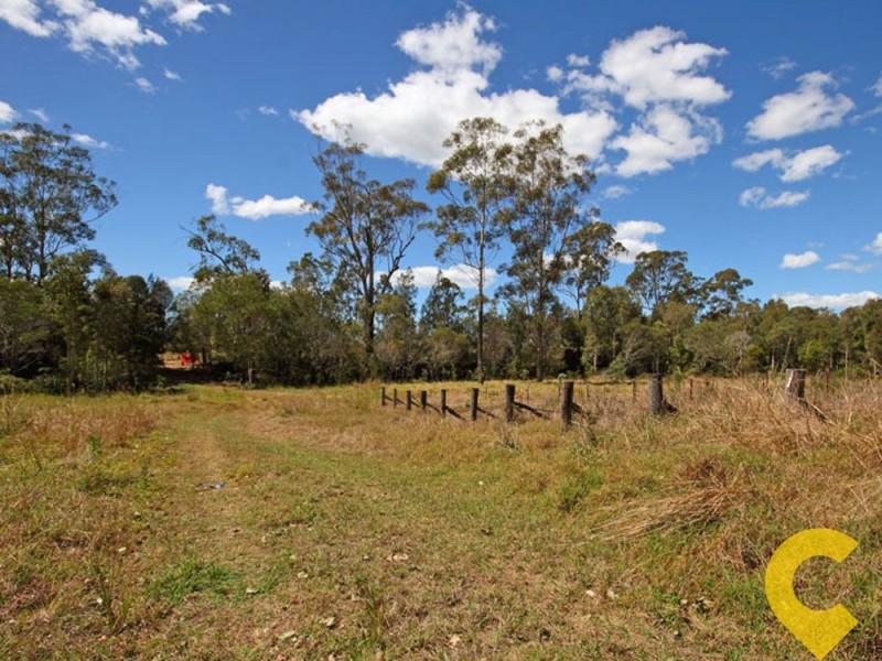 215 Smiths Road, Caboolture QLD 4510