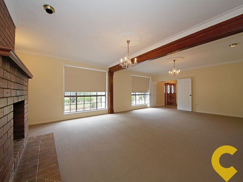 100 Ridley Road, Bridgeman Downs QLD 4035