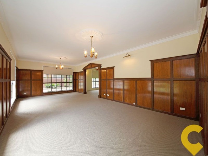 100 Ridley Road, Bridgeman Downs QLD 4035