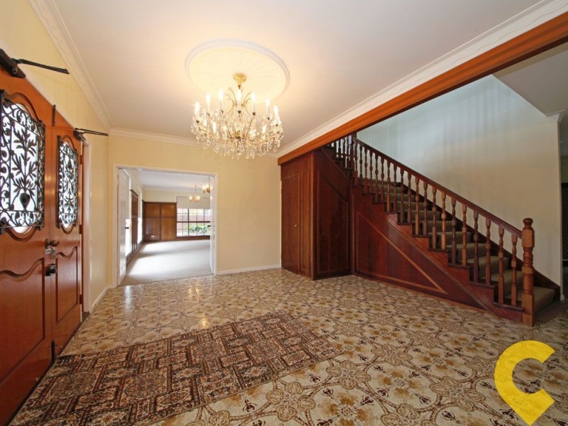 100 Ridley Road, Bridgeman Downs QLD 4035