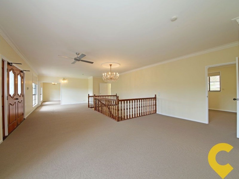 100 Ridley Road, Bridgeman Downs QLD 4035