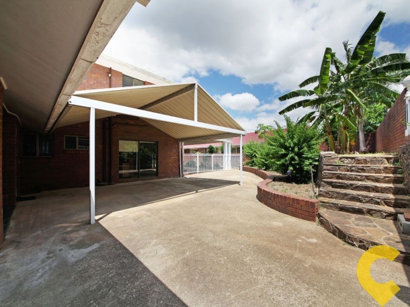 100 Ridley Road, Bridgeman Downs QLD 4035