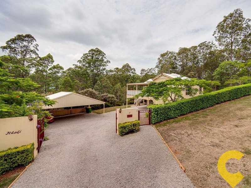 1 Springbook Court, Cashmere QLD 4500