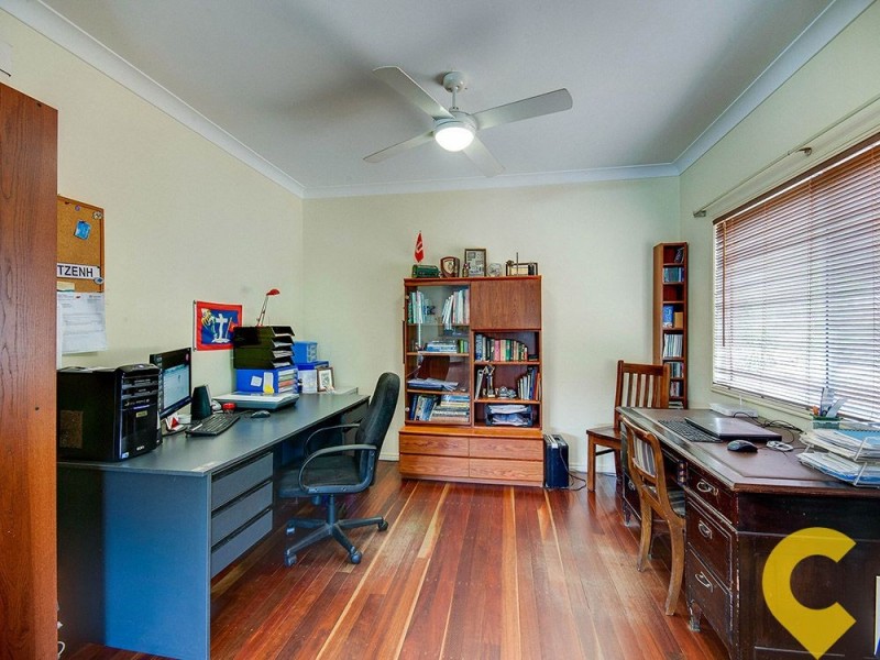 1 Springbook Court, Cashmere QLD 4500