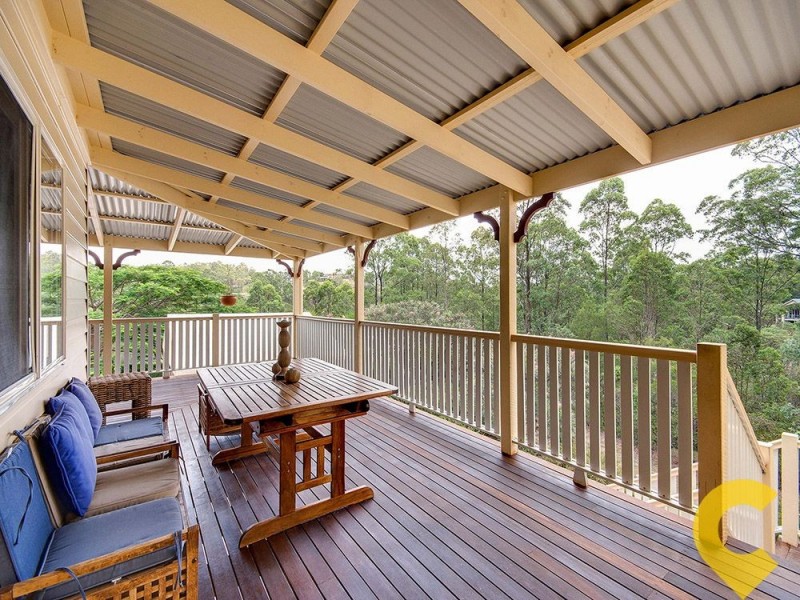 1 Springbook Court, Cashmere QLD 4500