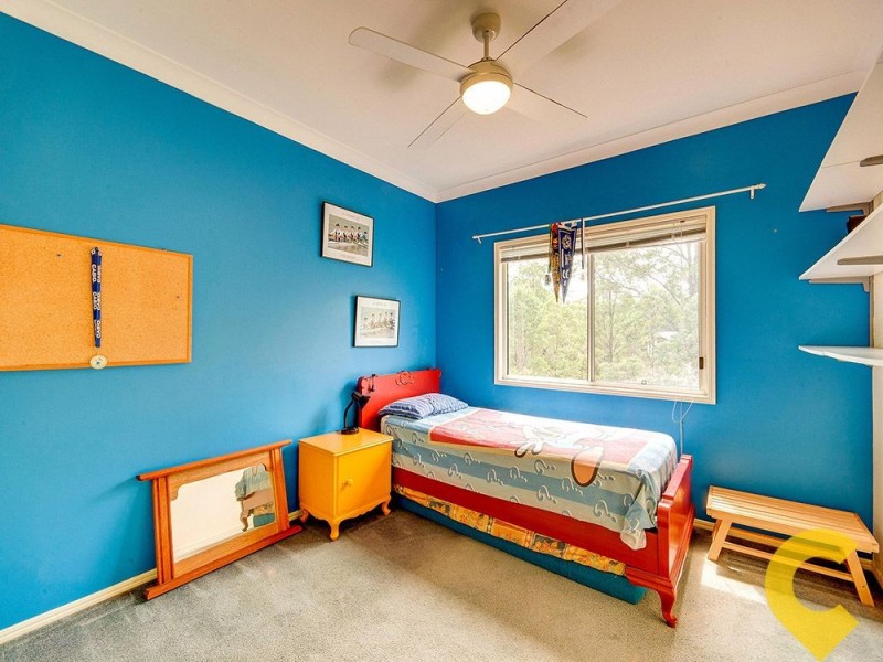 1 Springbook Court, Cashmere QLD 4500