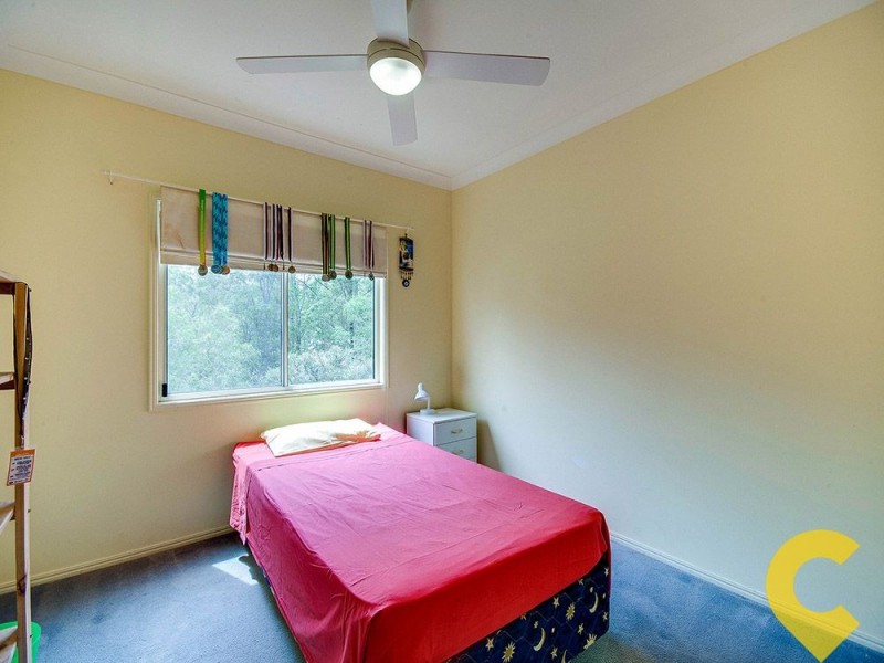 1 Springbook Court, Cashmere QLD 4500
