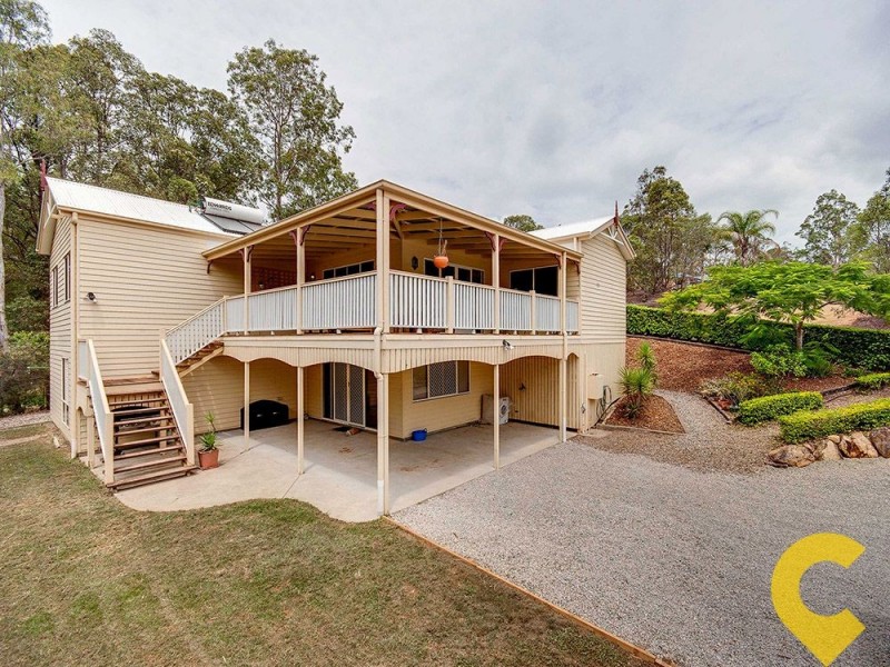 1 Springbook Court, Cashmere QLD 4500