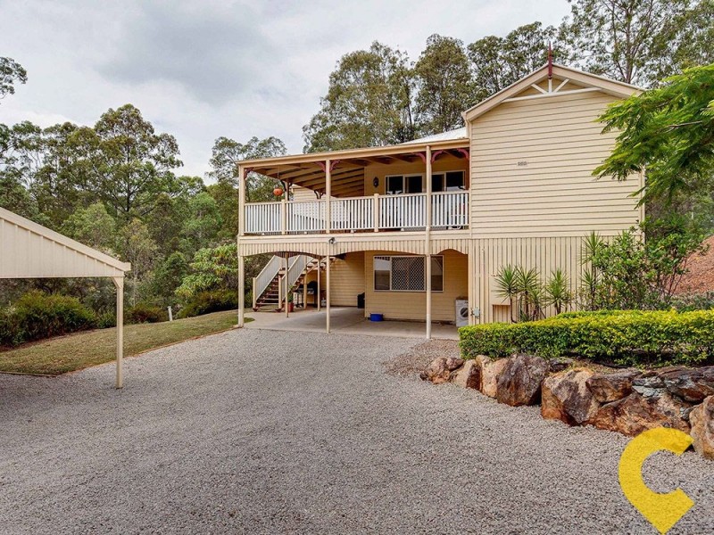 1 Springbook Court, Cashmere QLD 4500