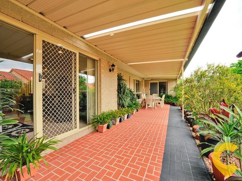 24 Samantha Street, Wynnum West QLD 4178