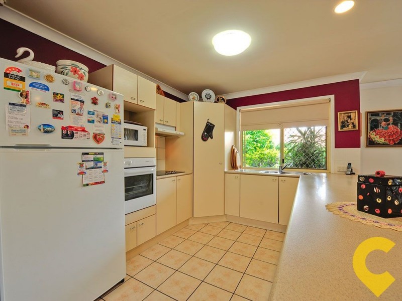 24 Samantha Street, Wynnum West QLD 4178