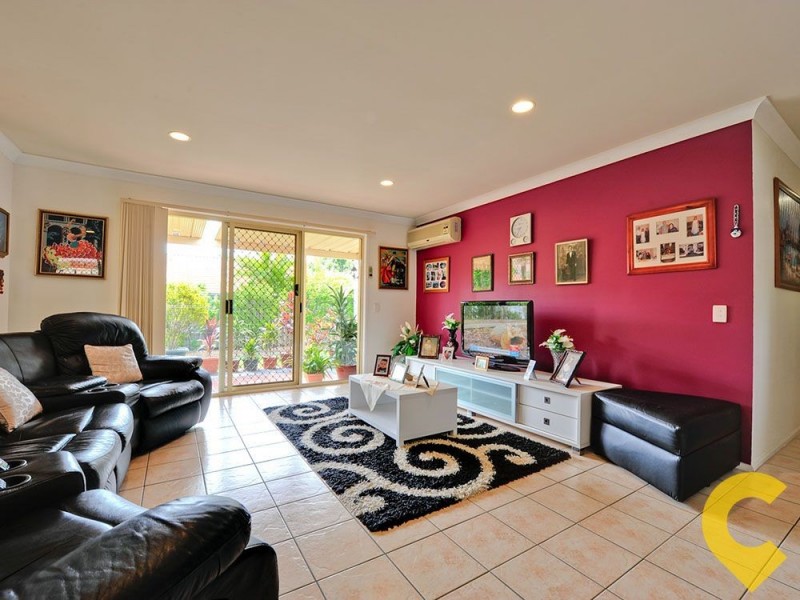 24 Samantha Street, Wynnum West QLD 4178