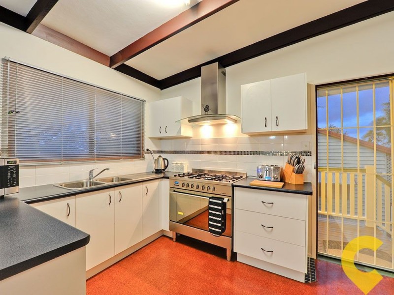 215 Bunya Road, Arana Hills QLD 4054