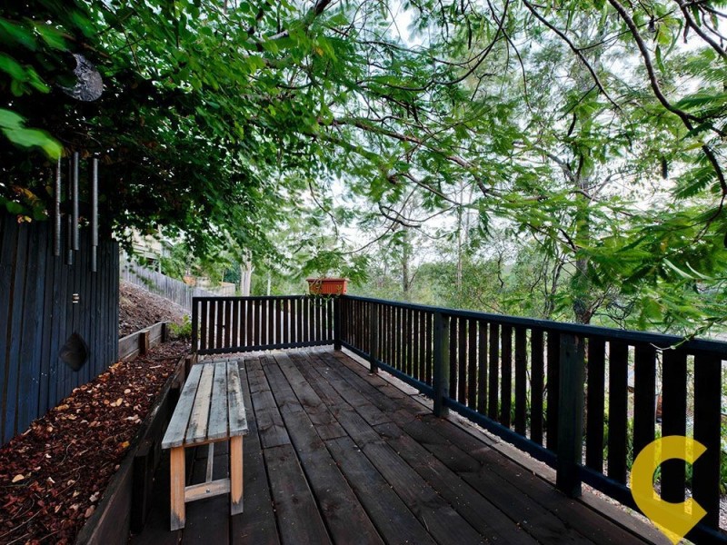 215 Bunya Road, Arana Hills QLD 4054