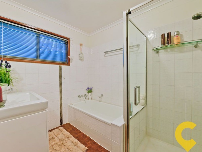 215 Bunya Road, Arana Hills QLD 4054