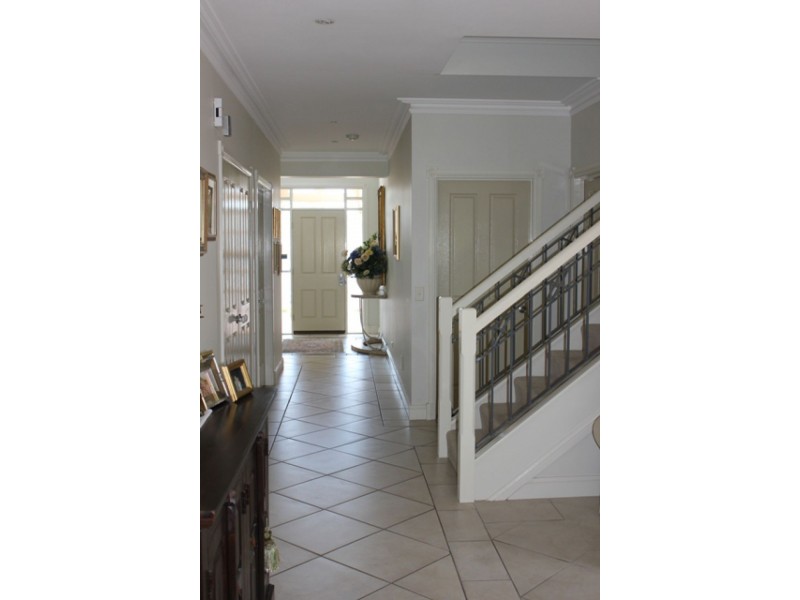 13 Toorak Place, Forest Lake QLD 4078
