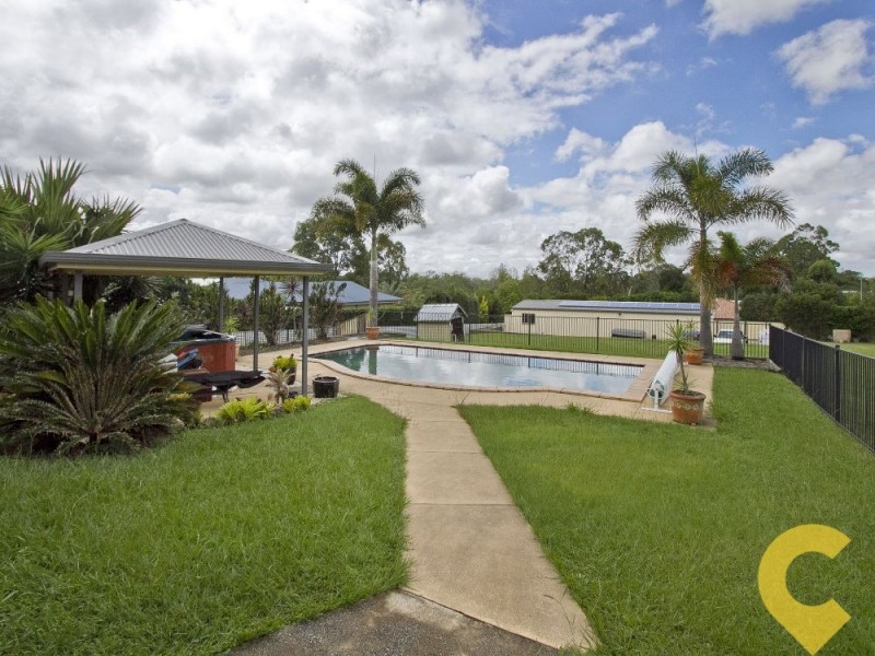 218 Nairn Road, Morayfield QLD 4506