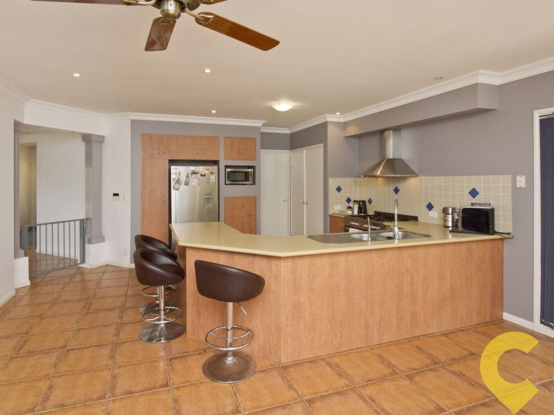 218 Nairn Road, Morayfield QLD 4506