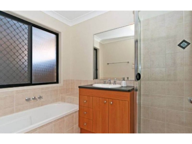 6 Daylilly Place, Springfield Lakes QLD 4300