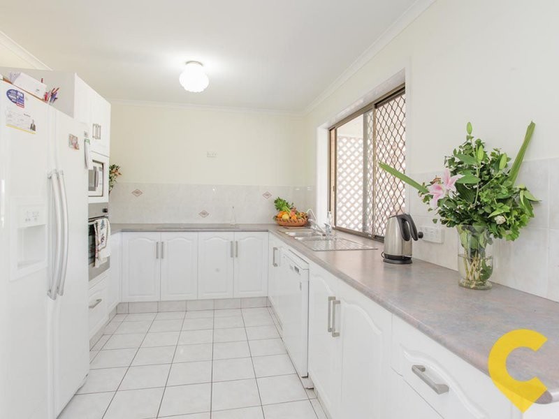 12 Huntington Dr, Kallangur QLD 4503