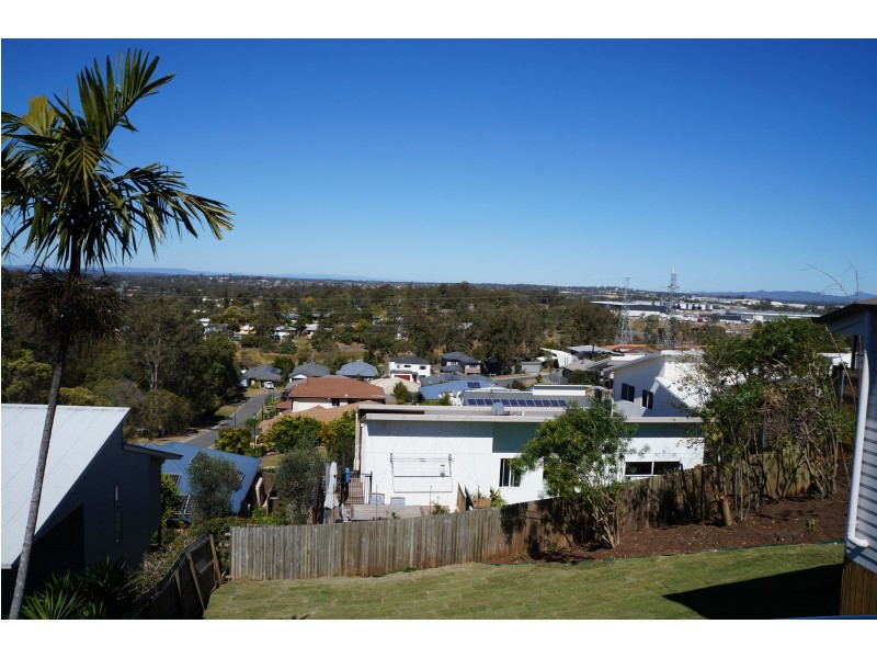 136 Seventeen Mile Rocks Road, Seventeen Mile Rocks QLD 4073