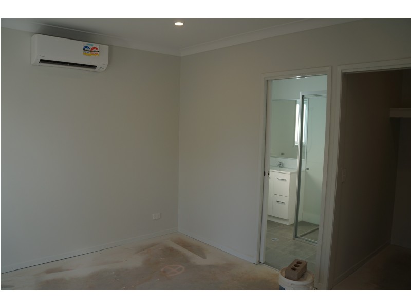 136 Seventeen Mile Rocks Road, Seventeen Mile Rocks QLD 4073