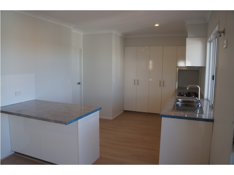 136 Seventeen Mile Rocks Road, Seventeen Mile Rocks QLD 4073