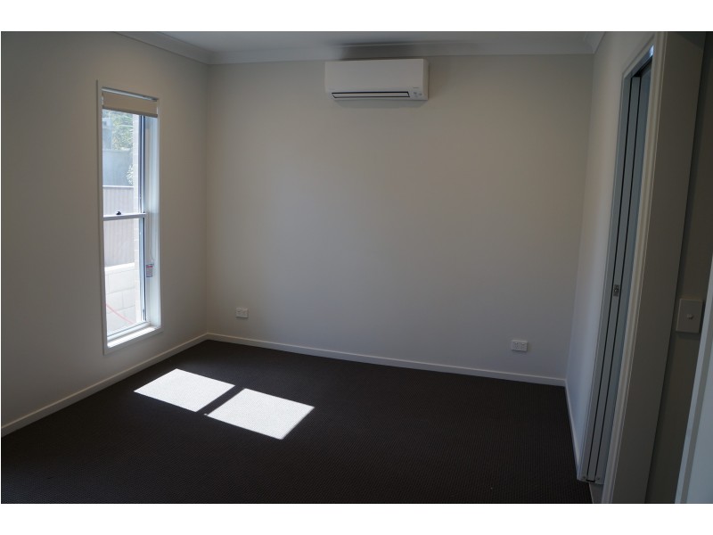 136 Seventeen Mile Rocks Road, Seventeen Mile Rocks QLD 4073