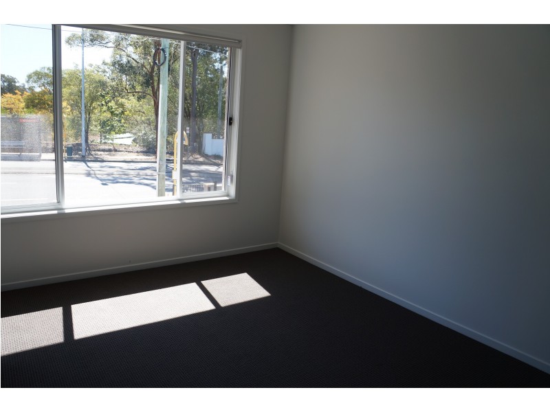 136 Seventeen Mile Rocks Road, Seventeen Mile Rocks QLD 4073