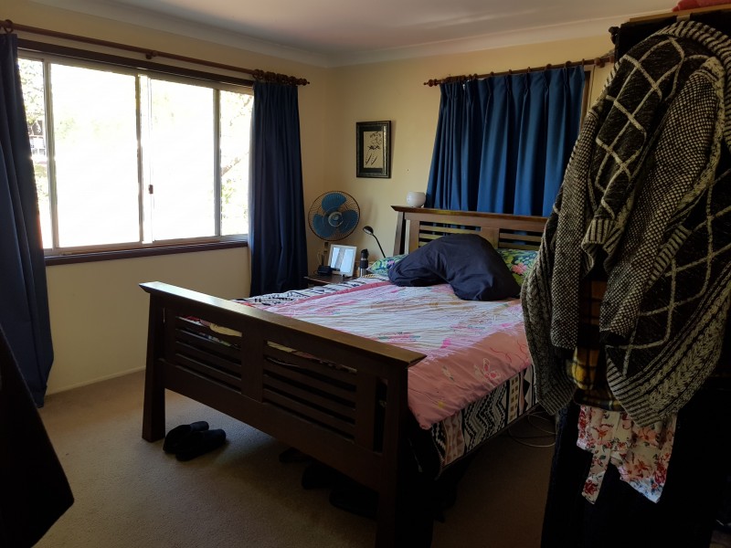 15 Pack Street, Jamboree Heights QLD 4074
