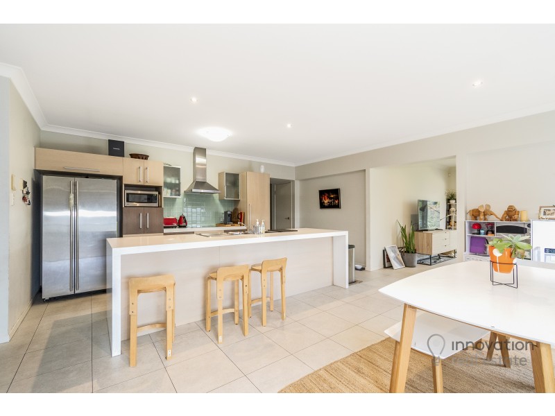 38 Casuarina Street, Seventeen Mile Rocks QLD 4073