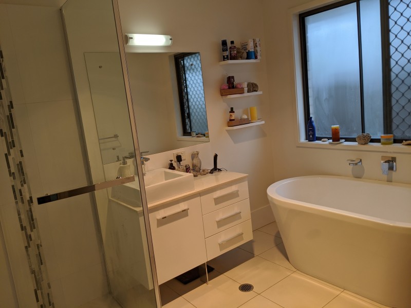 2 Greenview Street, Oxley QLD 4075