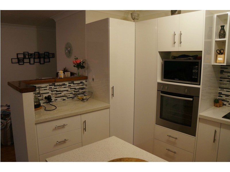 2 Greenview Street, Oxley QLD 4075