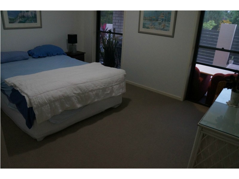 2 Greenview Street, Oxley QLD 4075