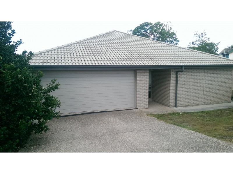2 Greenview Street, Oxley QLD 4075