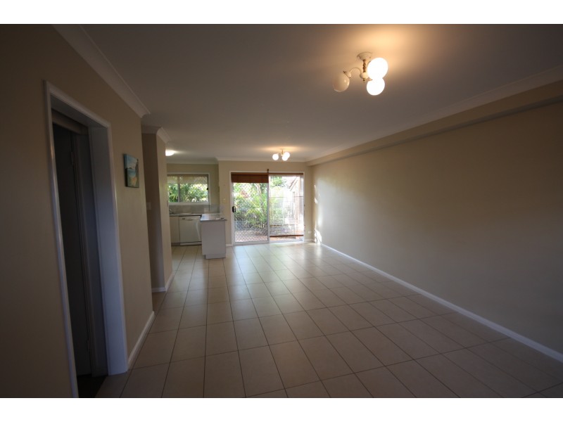 4/11 Meadow Place, Middle Park QLD 4074