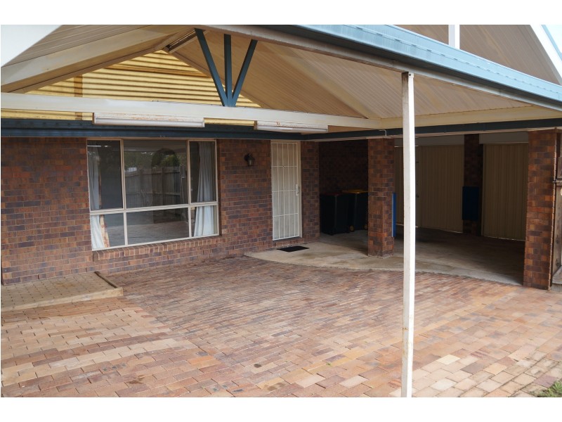 412 Sumners Road, Riverhills QLD 4074