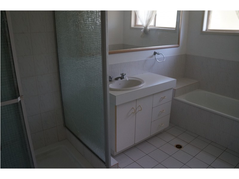 412 Sumners Road, Riverhills QLD 4074